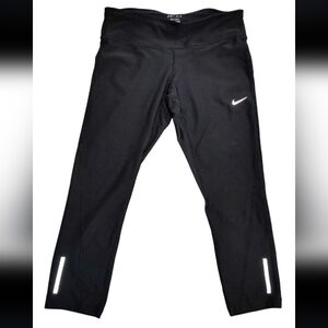 Nike Women's Relay Dri-Fit Crop Leggings Athletic Black